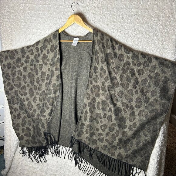 Woolrich Leopard Print Poncho Fringe Trim One Size - Picture 4 of 6